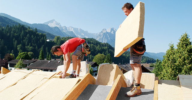 STEICO SE - Holzfaser-Dämmstoffe schützen vor sommerlicher Hitze